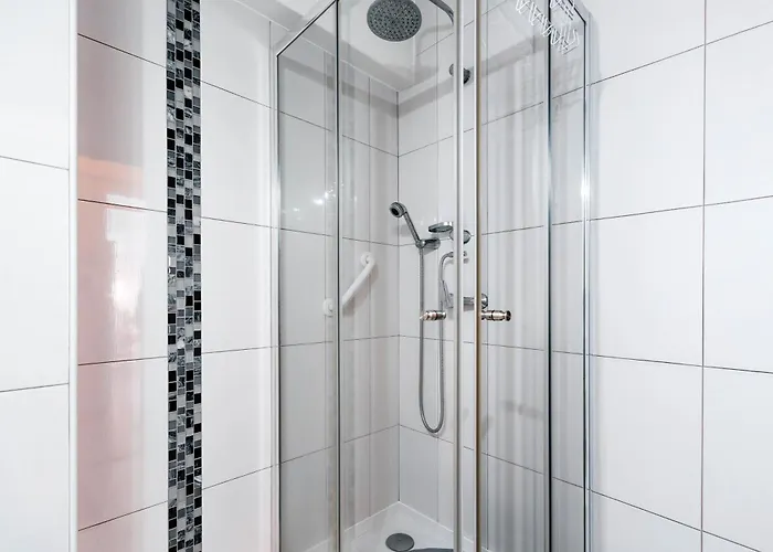 朱丽叶公寓 * 阿尔布费拉